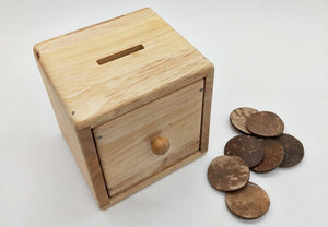 Qtoys Montessori Post Box and Discs